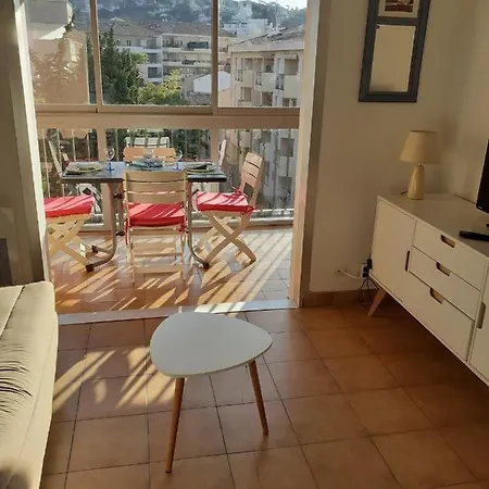 شقة T1 Bis A 50 M De La